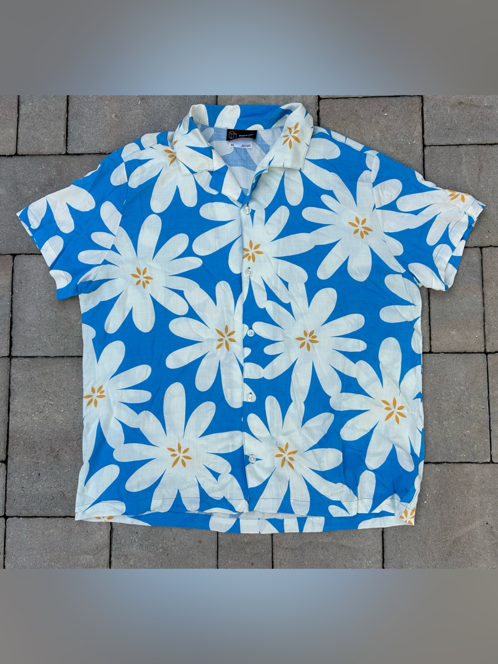 Original Use Blue Floral Short-Sleeve Button Shirt